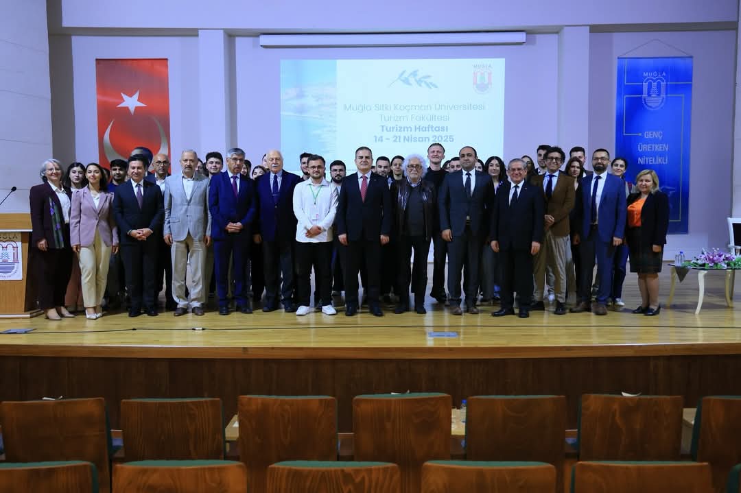 Valimiz Sayın Dr. İdris Akbıyık Turizm Haftası Nedeniyle Düzenlenen Muğla Turizm Paneli’ne Katıldı