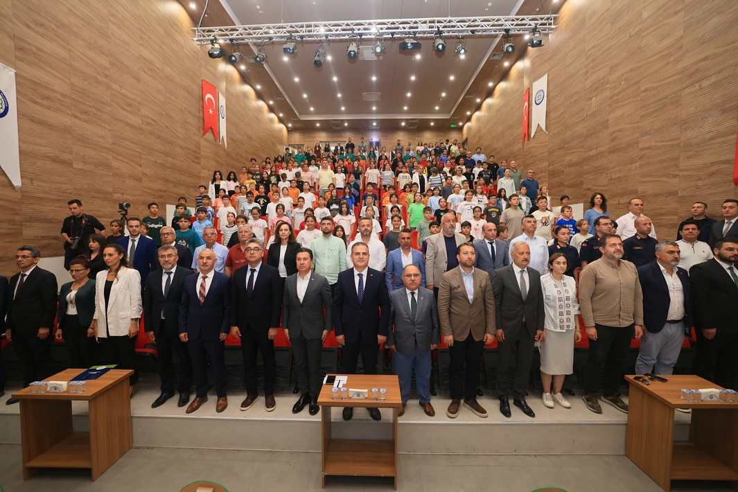 Valimiz Sayın Dr. İdris Akbıyık, Türkiye Çevre Haftası Kapsamında Düzenlenen Etkinliğe Katıldı