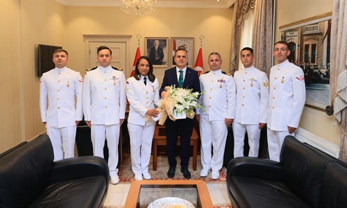 Sahil Güvenlik Güney Ege Grup Komutanı Yarbay Akın Coşkunlar ve Beraberindeki Sahil Güvenlik Personeli, Valimiz Sayın Dr. İdris Akbıyık’ı Ziyaret Etti